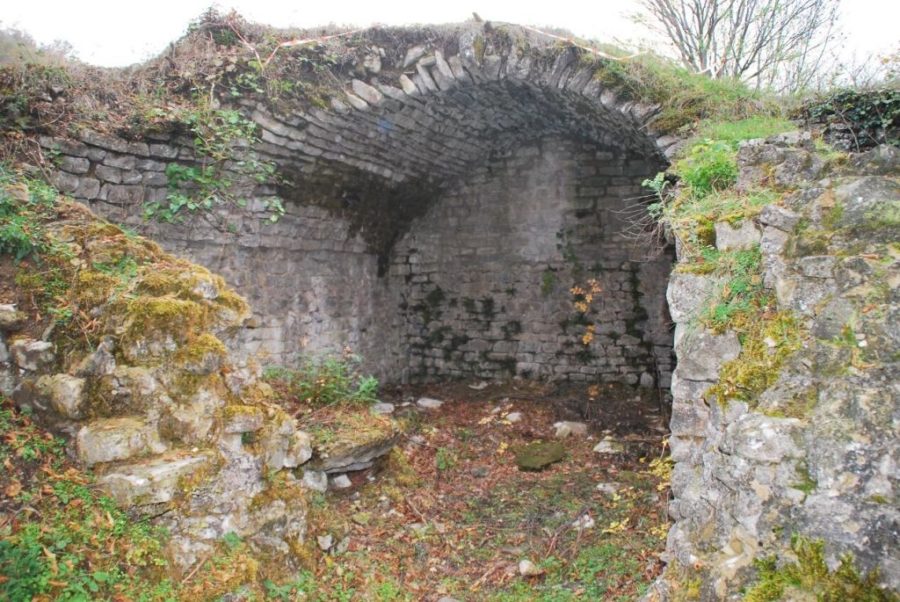 Antica cisterna del castello di Crovara